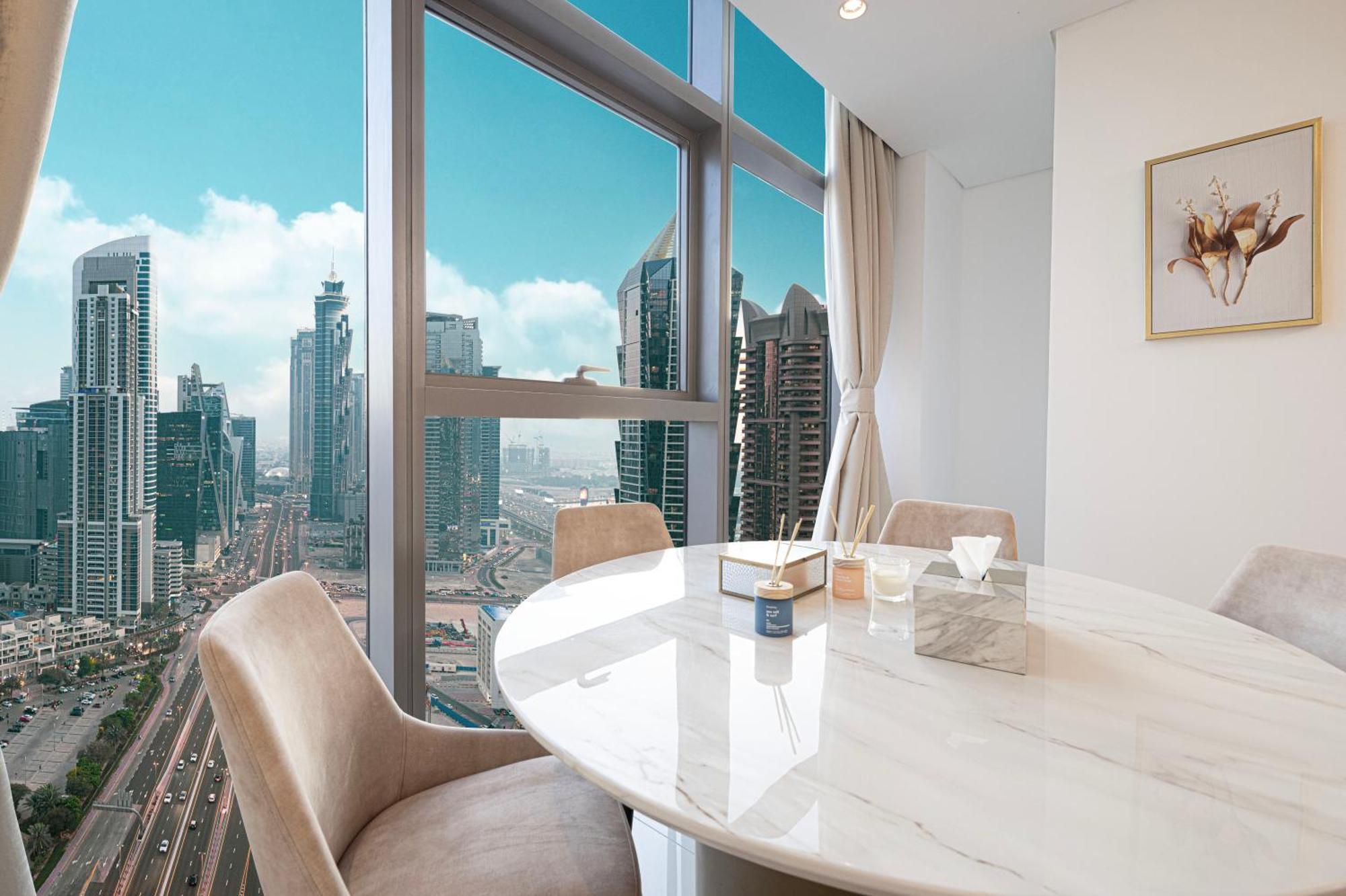 Infinity Pool & Burj Khalifa View L Luxe Paramount Dubai Exterior foto